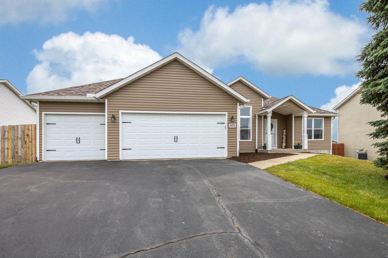 11279 Jasmine Dr., Roscoe, IL 61073