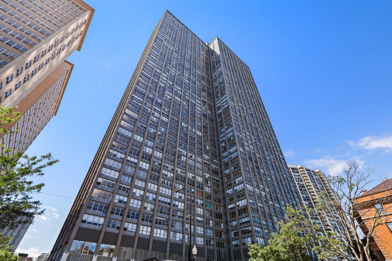 655 W Irving Park Rd. #2001, Chicago, IL 60613