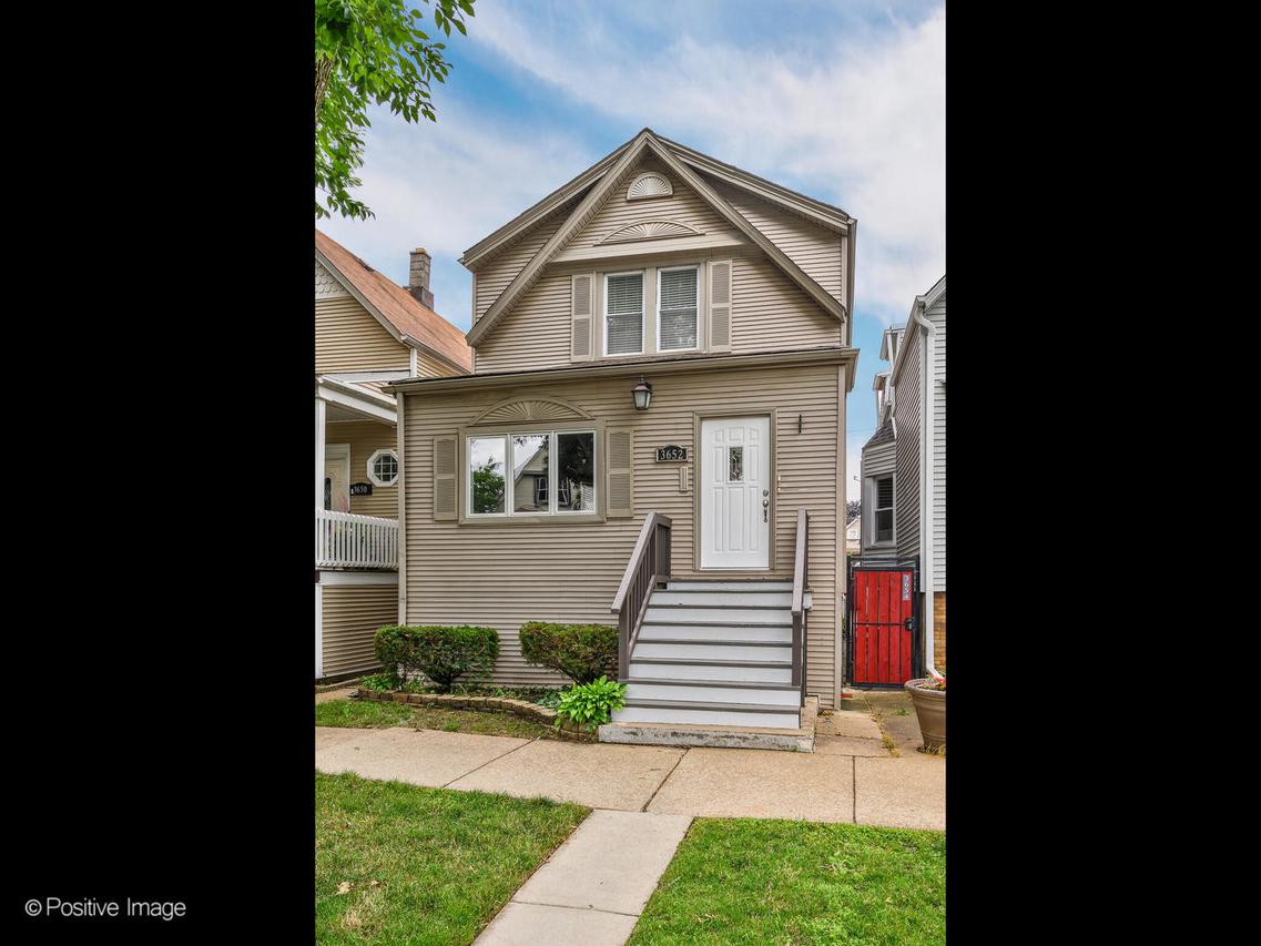 3652 N Richmond St., Chicago, IL 60618