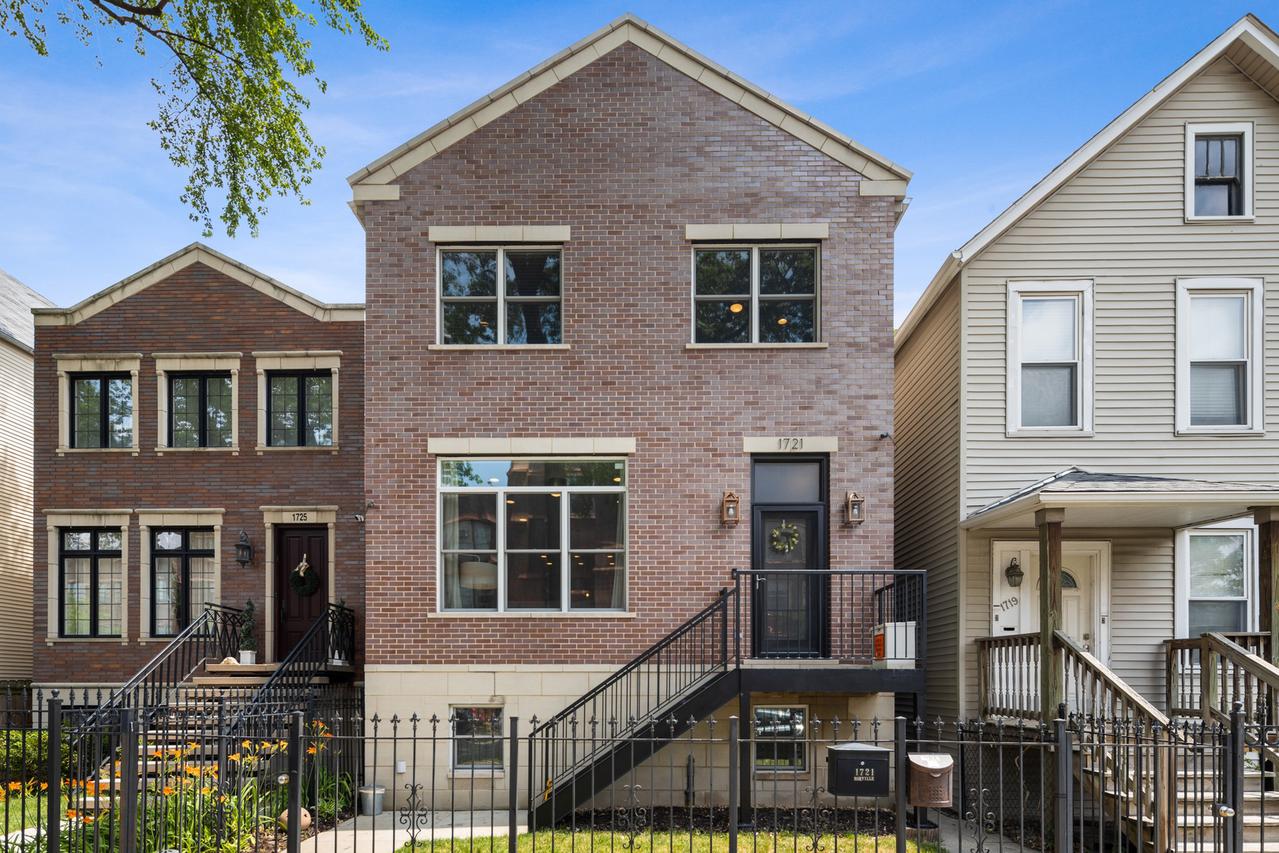 1721 N Fairfield Ave., Chicago, IL 60647