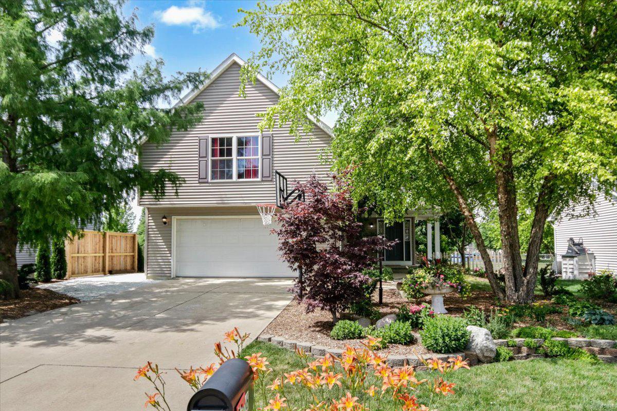 306 Windstone Dr., Tolono, IL 61880