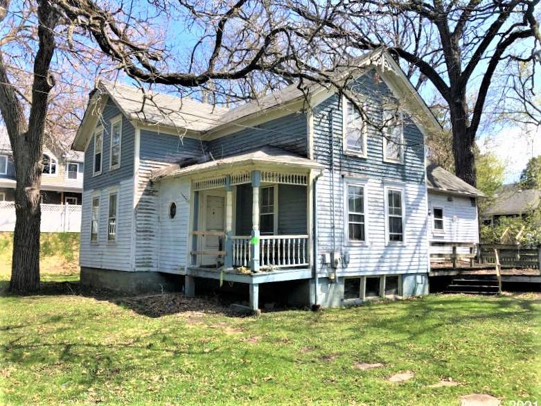 137 Ash St., Lake Zurich, IL 60047