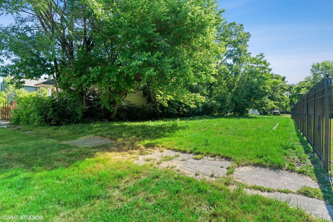 5537 S Bishop St., Chicago, IL 60636