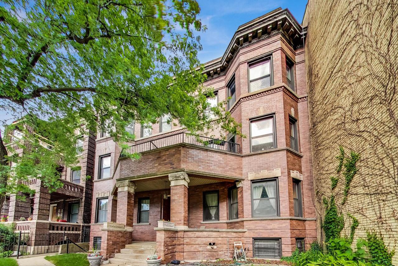 5909 N Winthrop Ave. #1N, Chicago, IL 60660