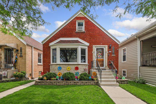 4567 N Narragansett Ave., Chicago, IL 60630