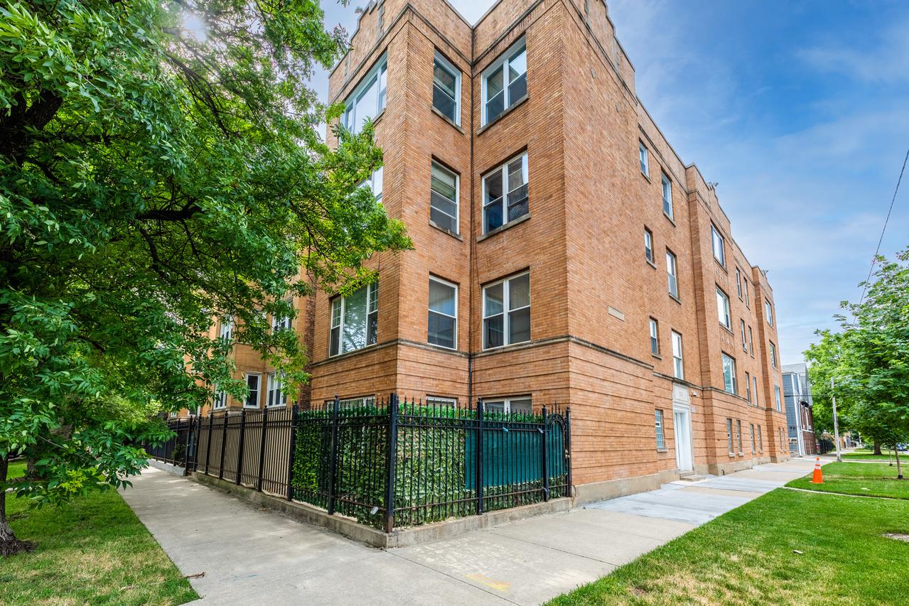 2115 N Saint Louis Ave. #2, Chicago, IL 60647