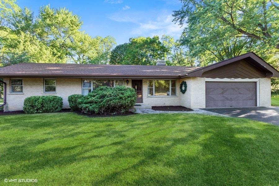 2080 Lake Ave., Lakewood, IL 60014
