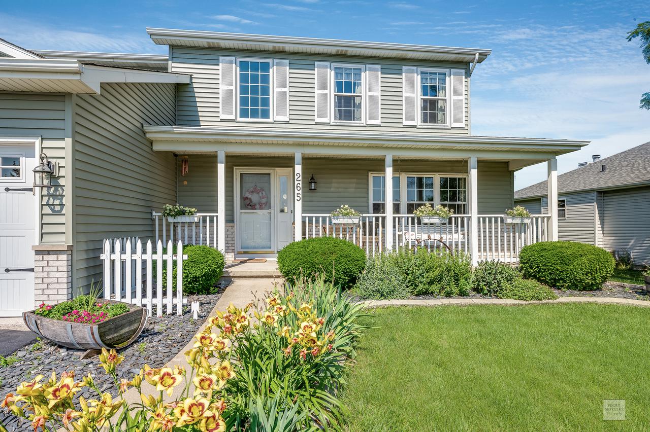 265 Rollin Rd., Somonauk, IL 60552
