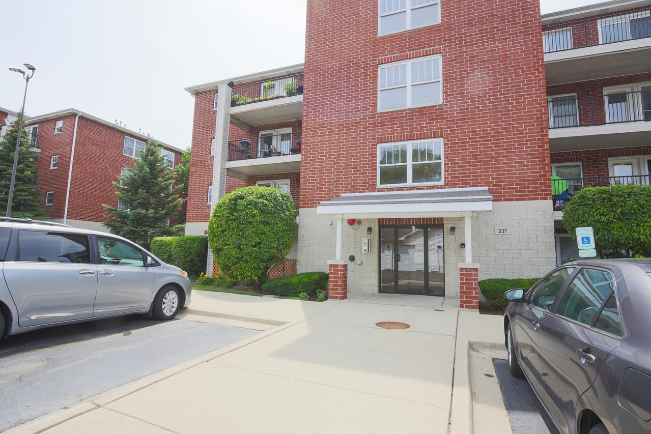 237 N Mill Rd. #3, Addison, IL 60101