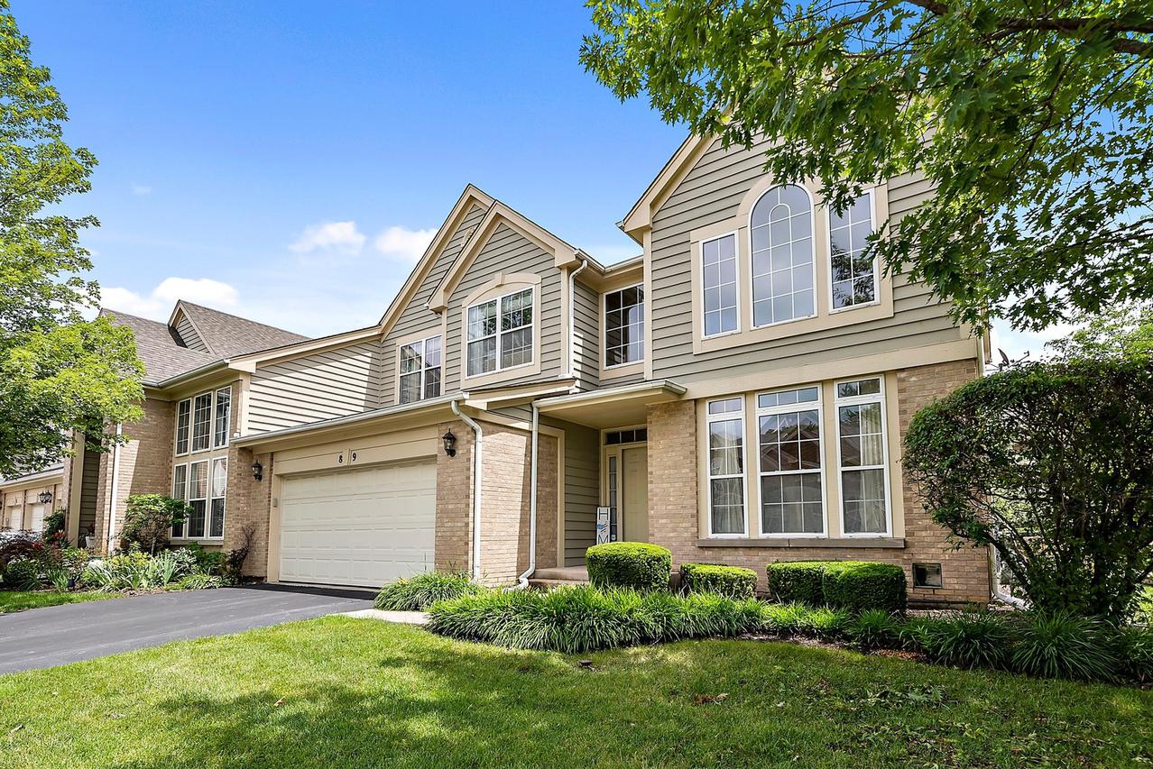 89 Andover Cir., Northbrook, IL 60062