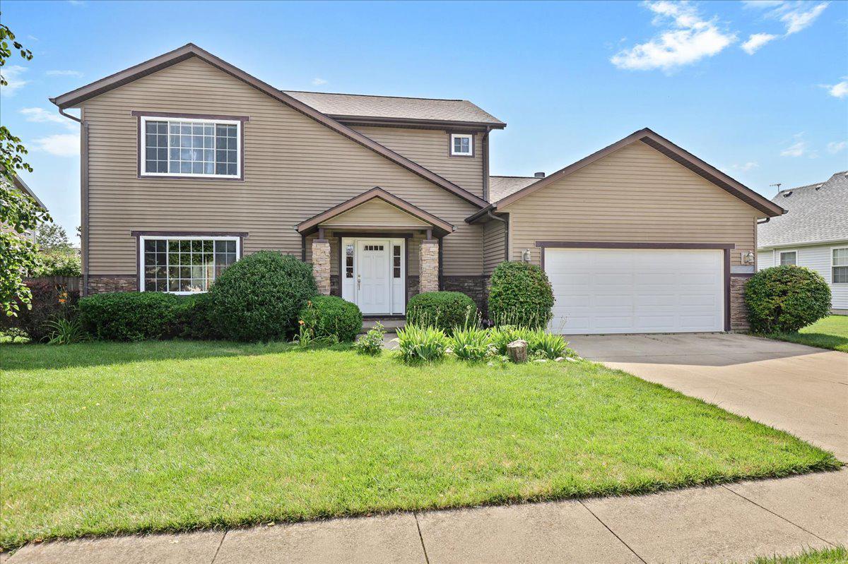 708 Lavender Dr., Savoy, IL 61874