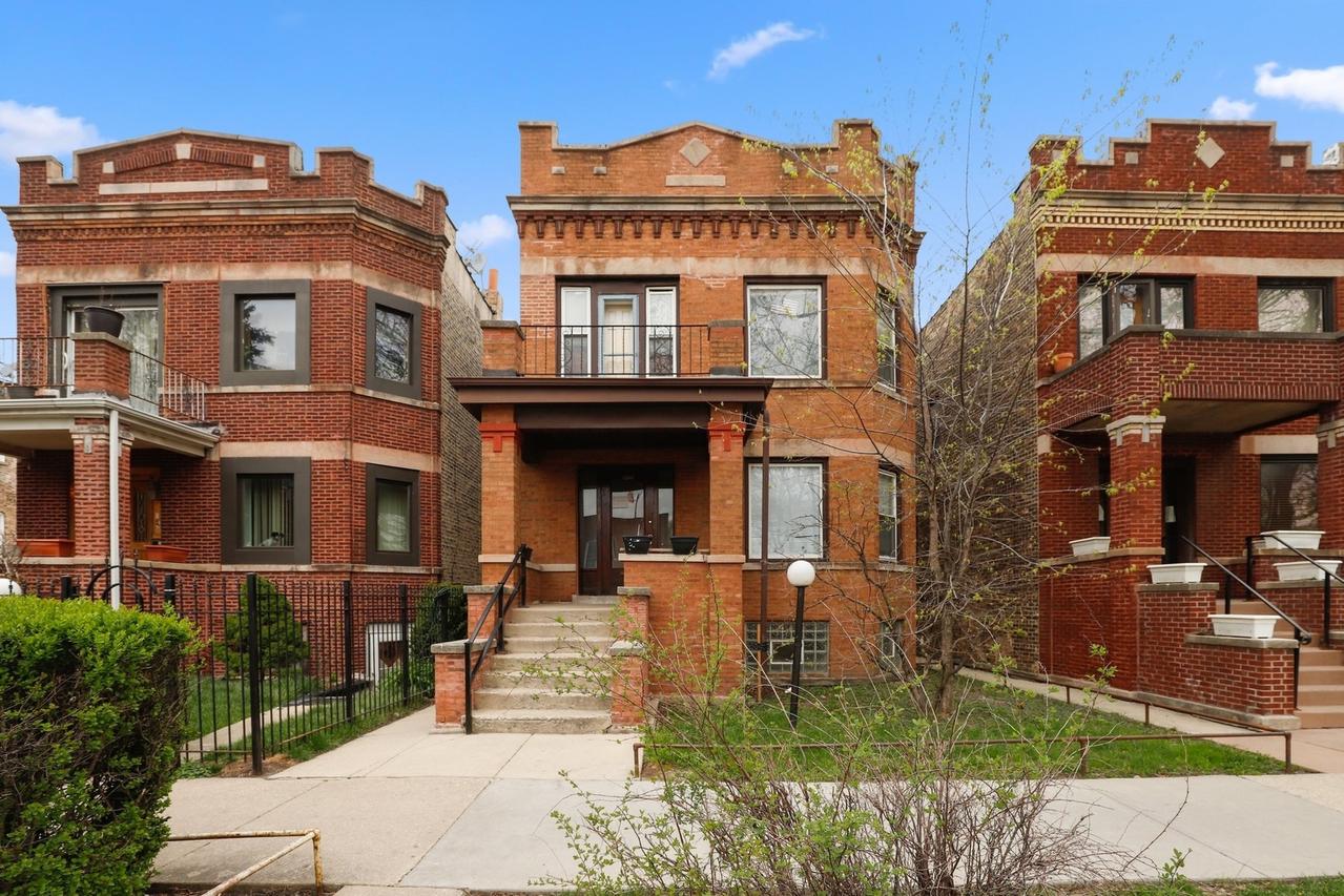 3714 W Ferdinand St., Chicago, IL 60624