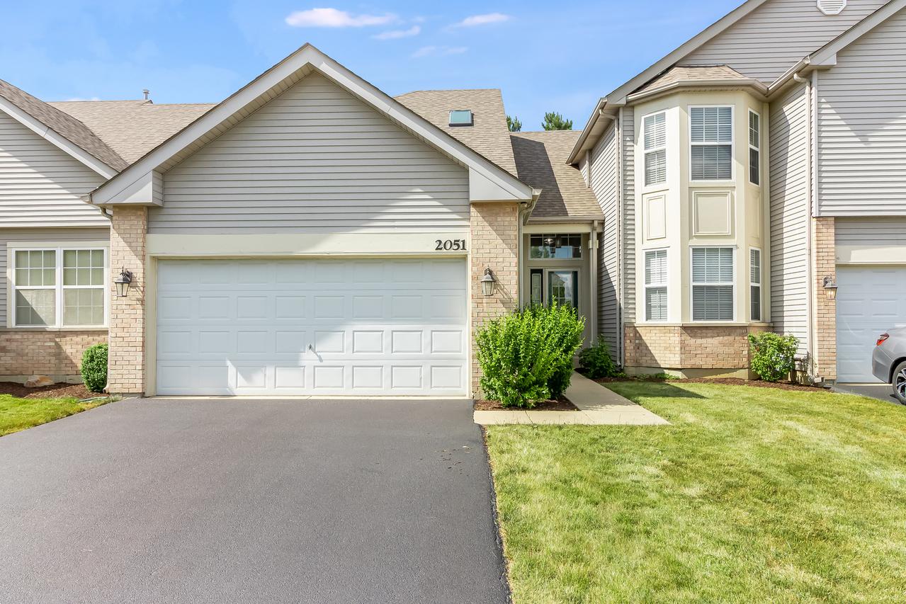 2051 Tamahawk Ln., Naperville, IL 60564