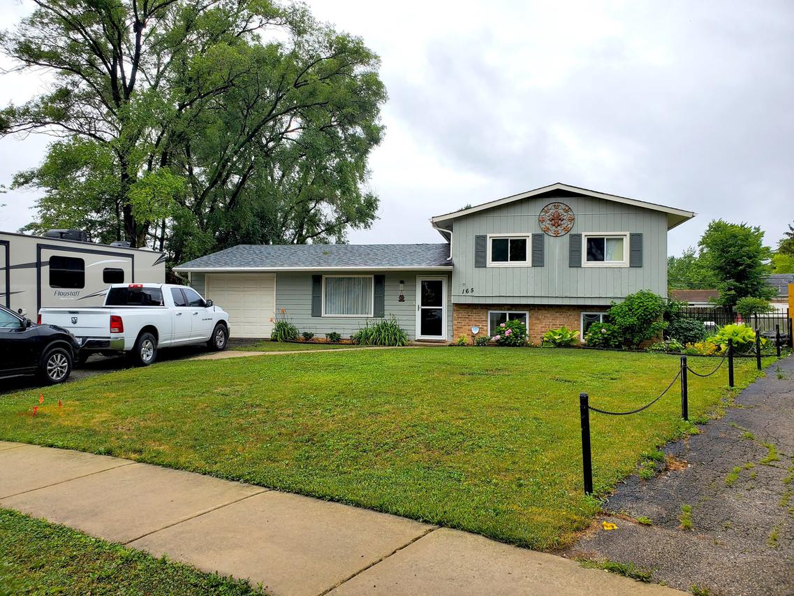 165 Vernon Dr., Bolingbrook, IL 60440