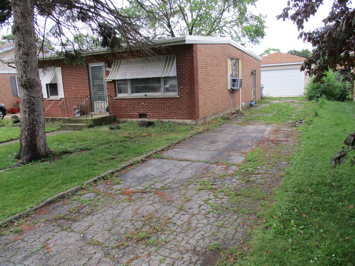 11625 S Kilbourn Ave., Alsip, IL 60803
