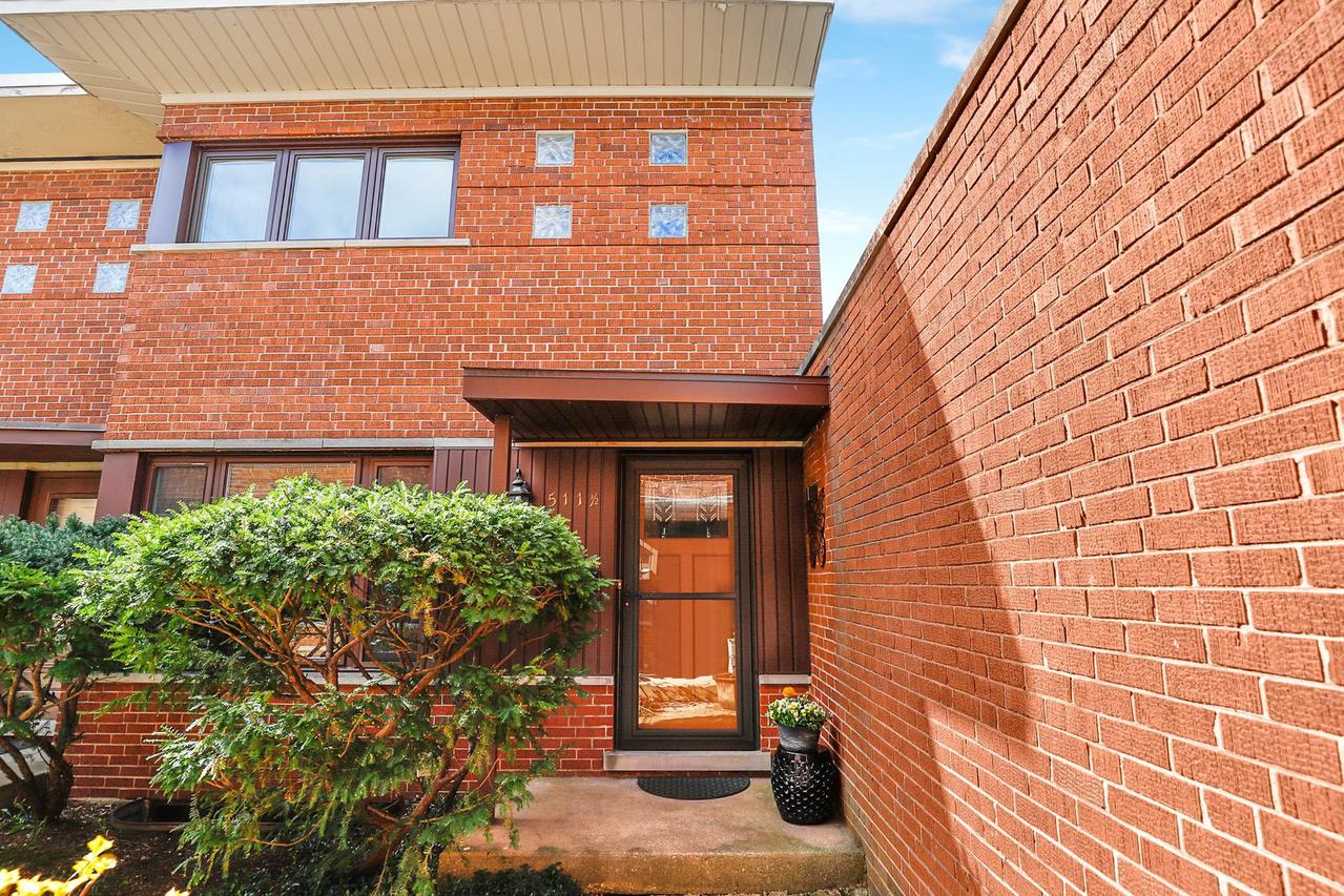 511 1/2 Ridge Rd., Wilmette, IL 60091