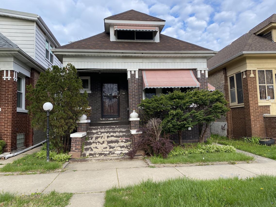 7709 S Eberhart Ave., Chicago, IL 60619