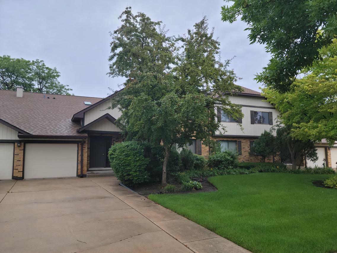 307 Walters Ln. #1A, Itasca, IL 60143