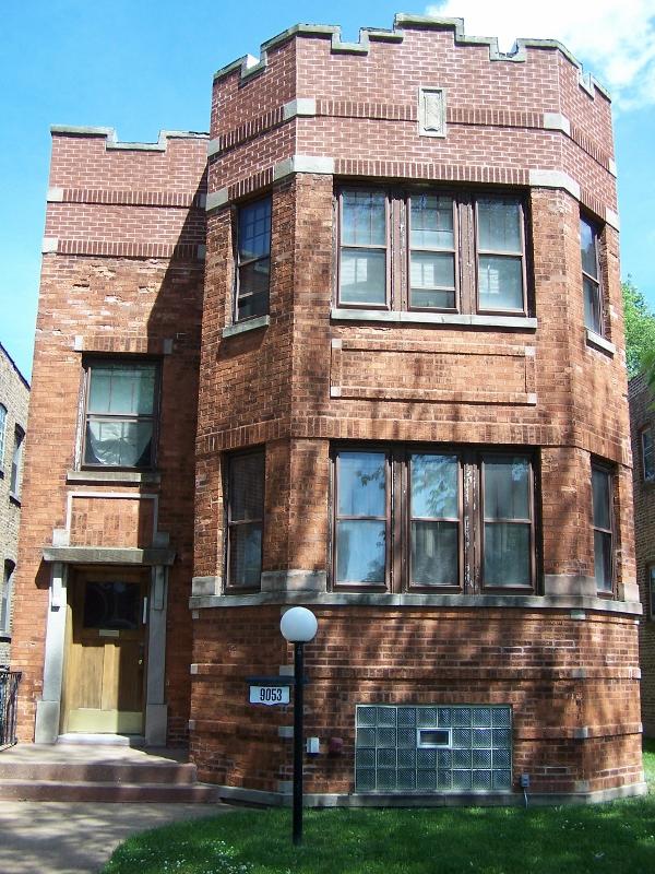 9053 S Loomis St., Chicago, IL 60620