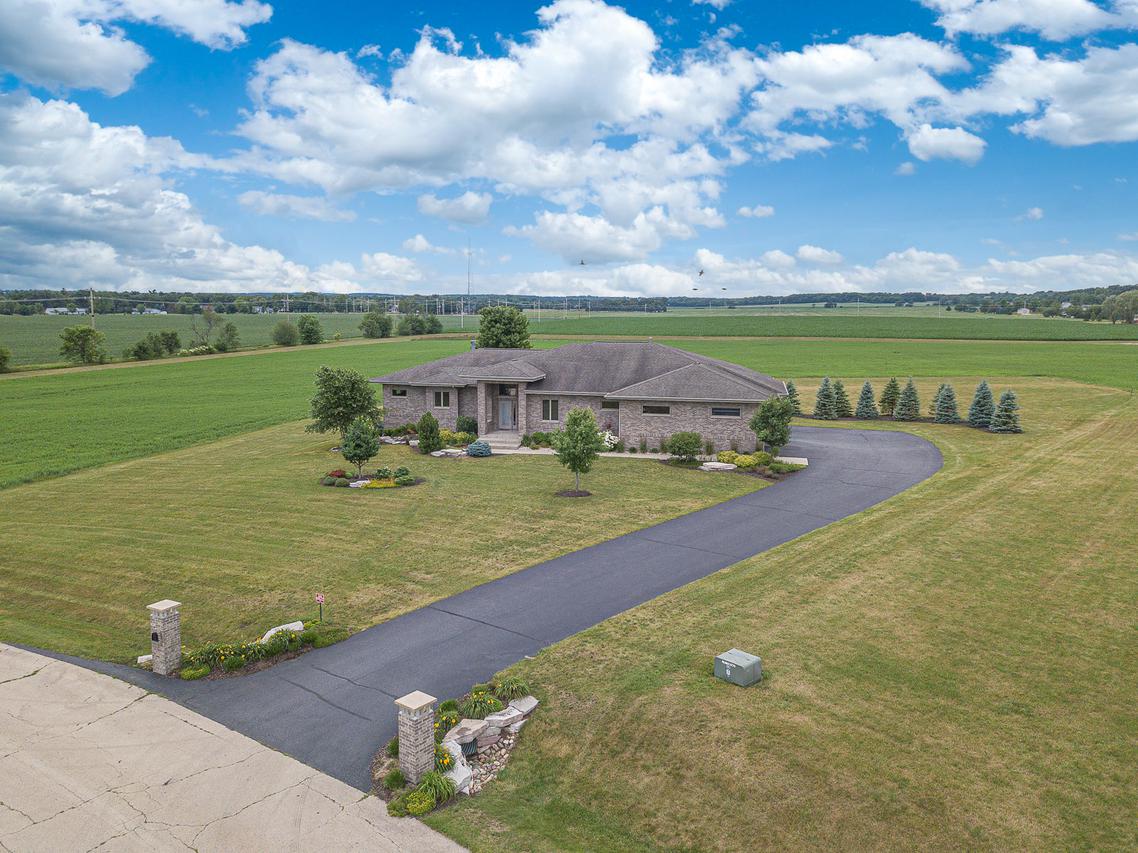 6822 Baler Ln., Stillman Valley, IL 61084