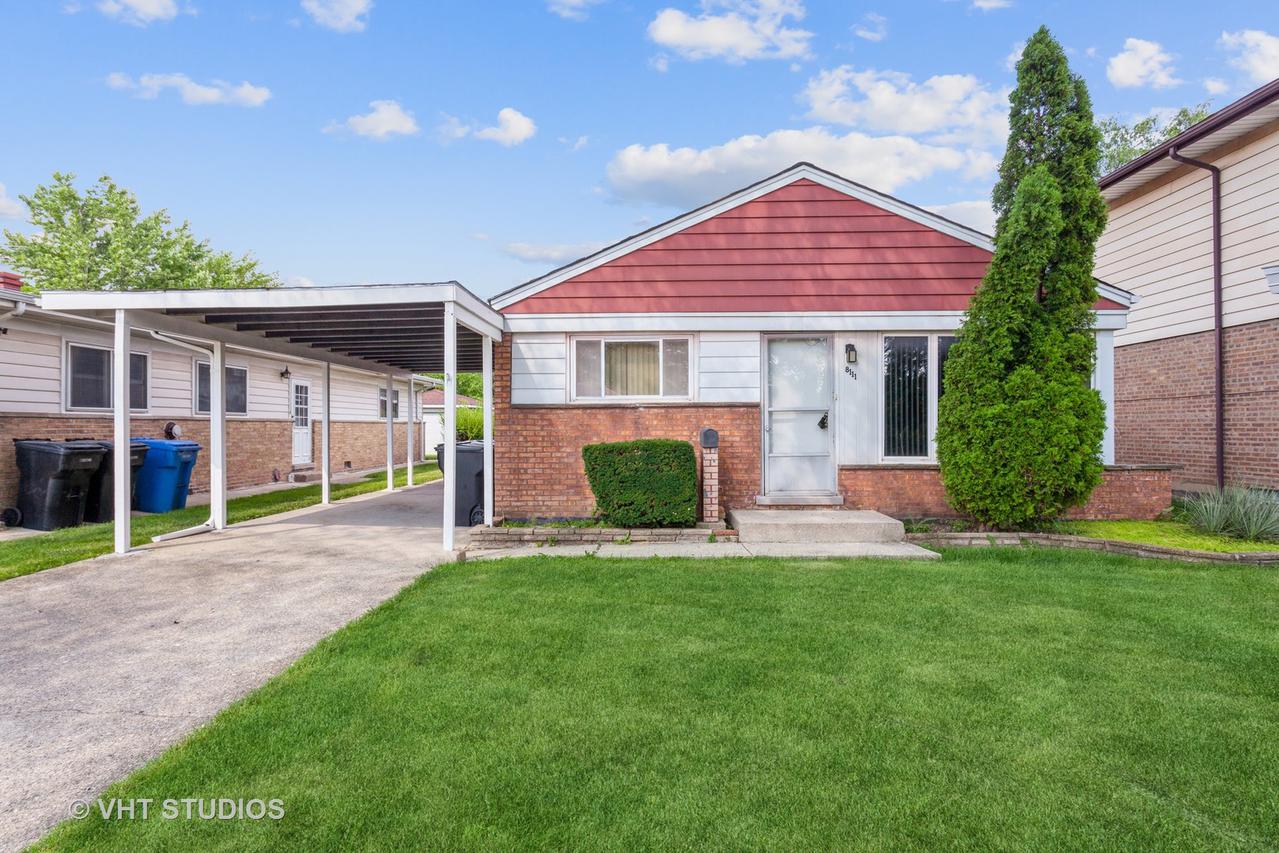 8111 S Scottsdale Ave., Chicago, IL 60652