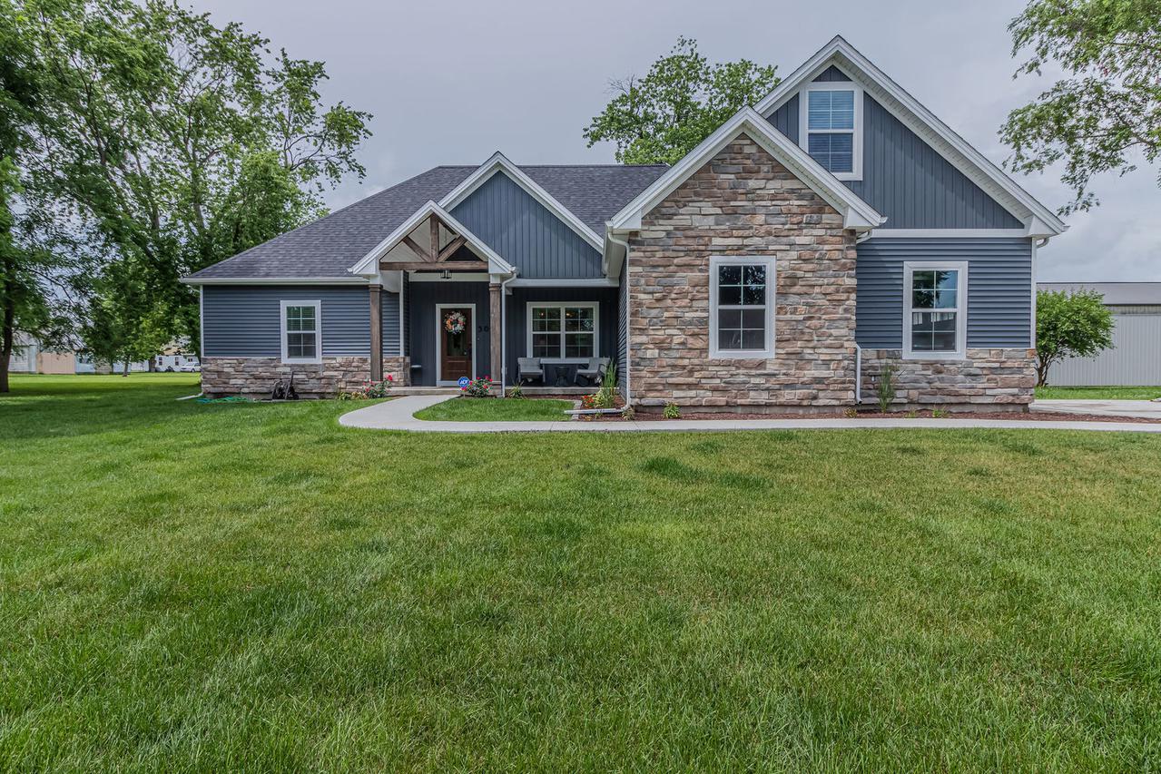 303 E Stark St., Sidell, IL 61876