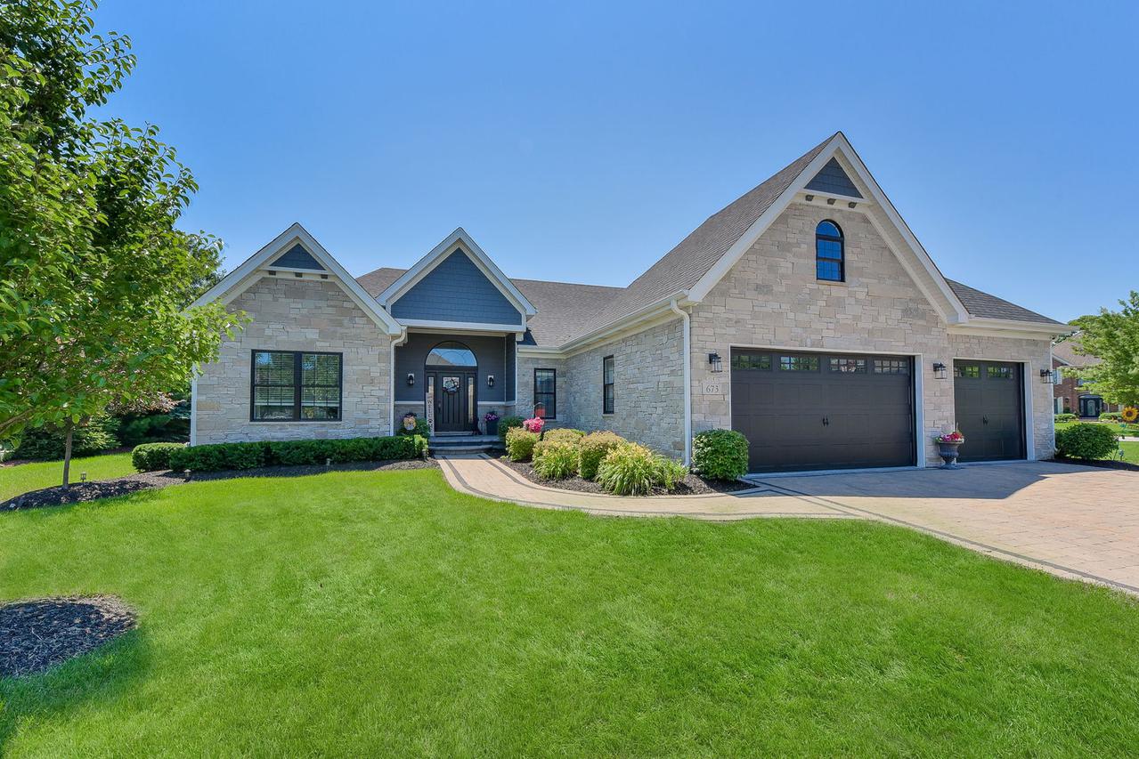 673 Greenfield Rd., Sugar Grove, IL 60554