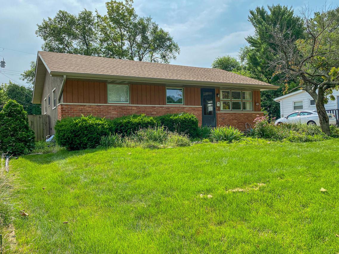 1808 Larch Pl., Urbana, IL 61801