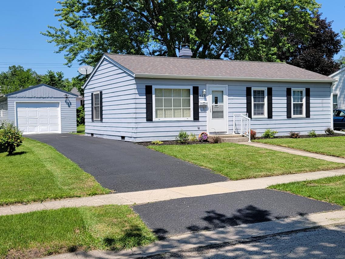 525 Spring Ave., Dekalb, IL 60115