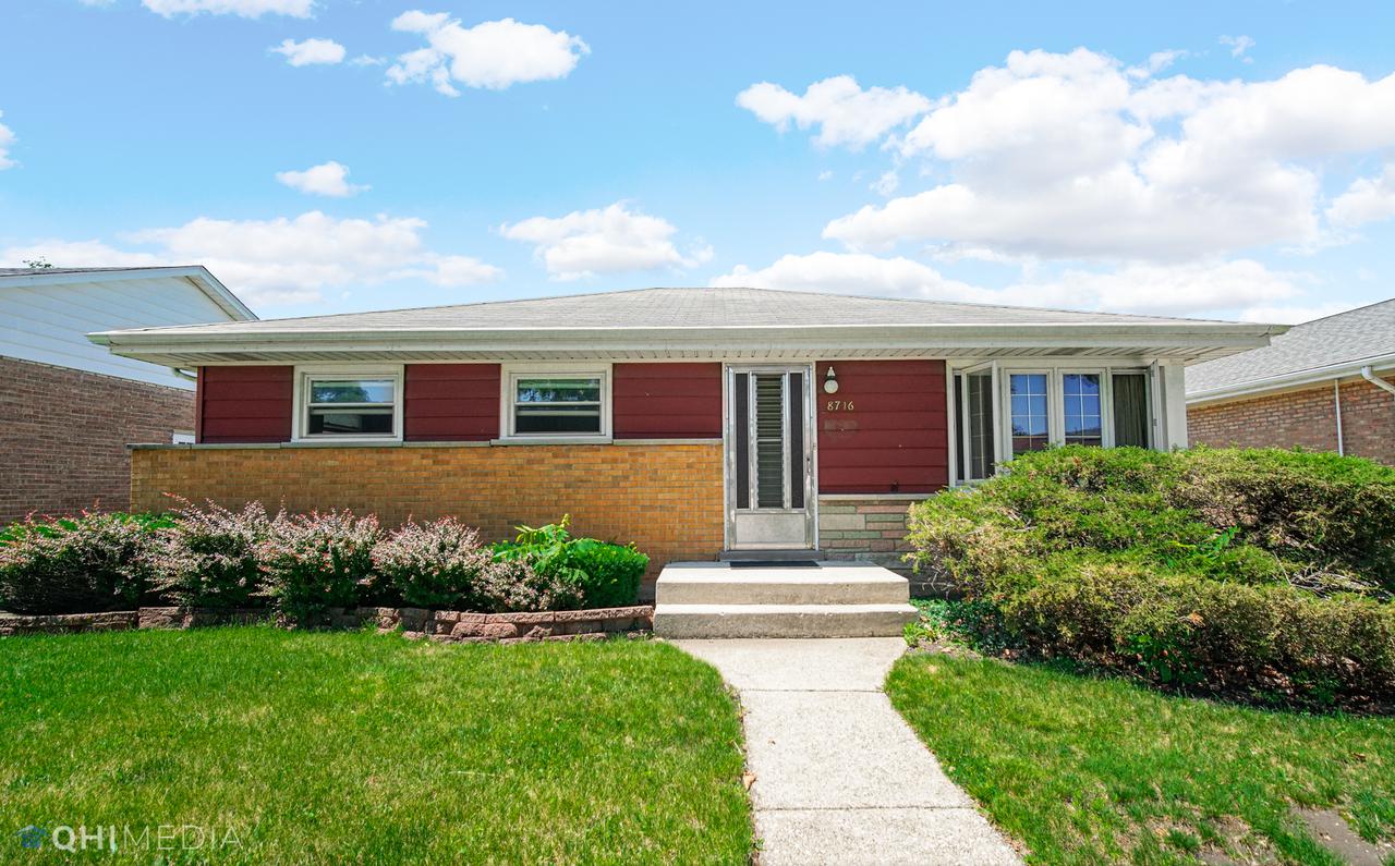 8716 S 50th Ave., Oak Lawn, IL 60453