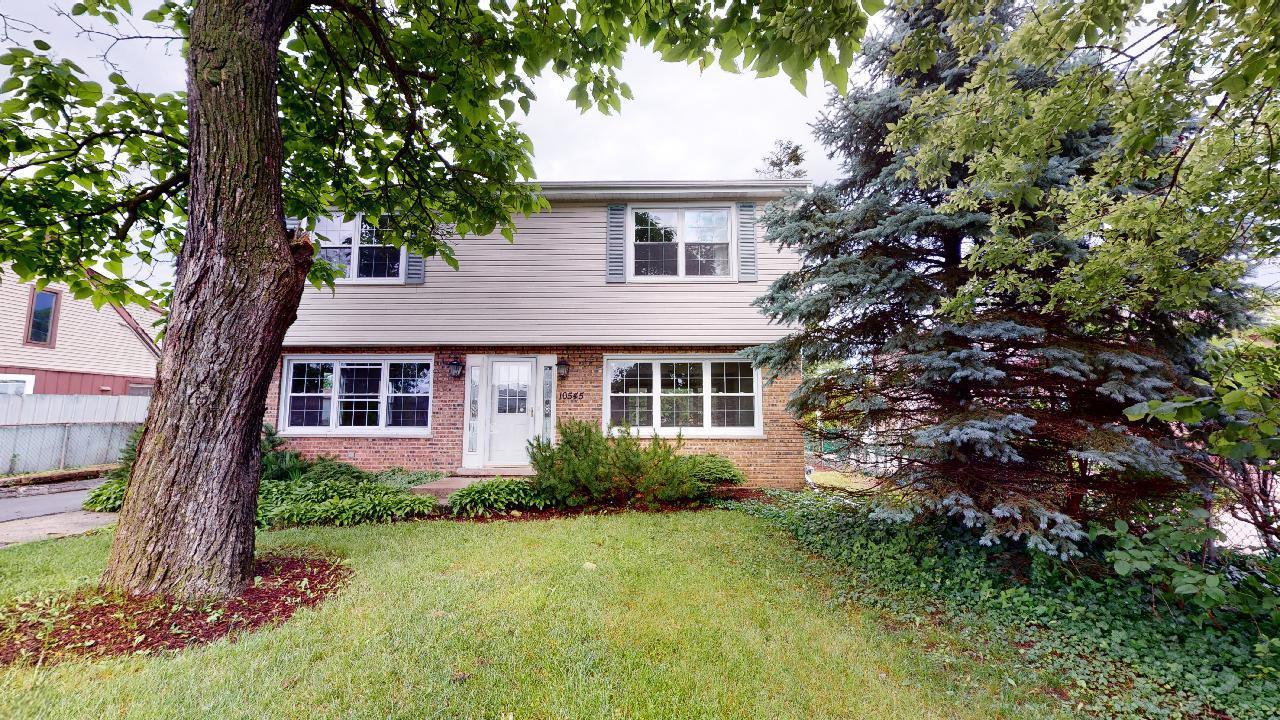 10545 S 82nd Ave., Palos Hills, IL 60465