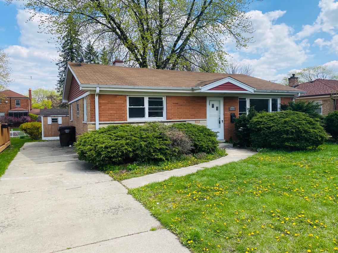 17119 Whitman Ave., Hazel Crest, IL 60429