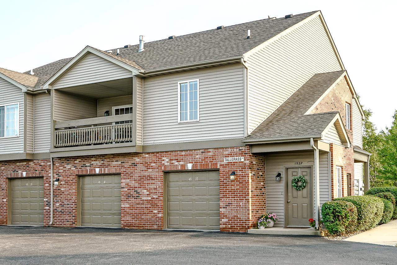 4527 N Tallgrass Ln. #210, Peoria, IL 61615