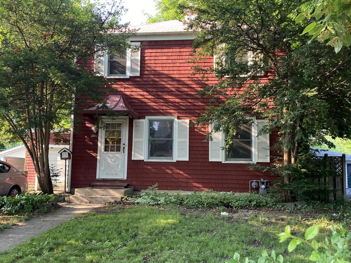 1049 E Division St., Lombard, IL 60148