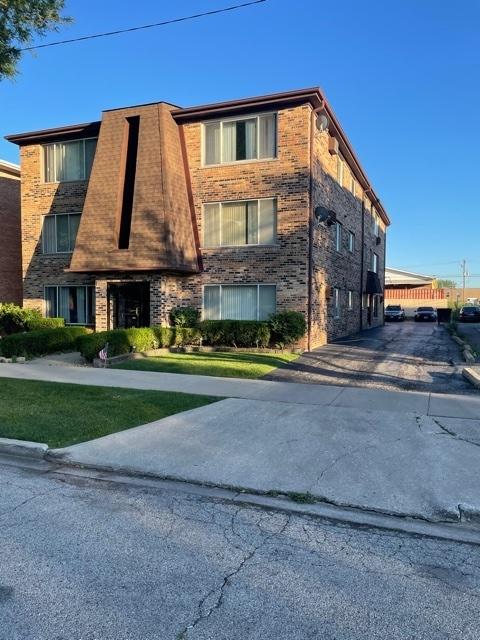 6145 W 64th Pl. #1S, Chicago, IL 60638