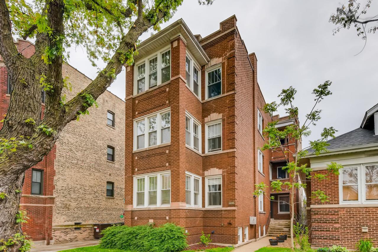 2215 W Foster Ave. #1, Chicago, IL 60625