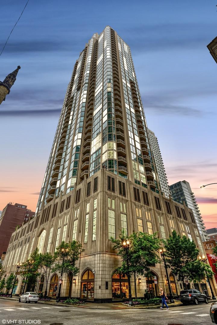 21 E Huron St. #1706, Chicago, IL 60611