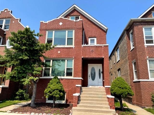 4332 S Richmond St., Chicago, IL 60632