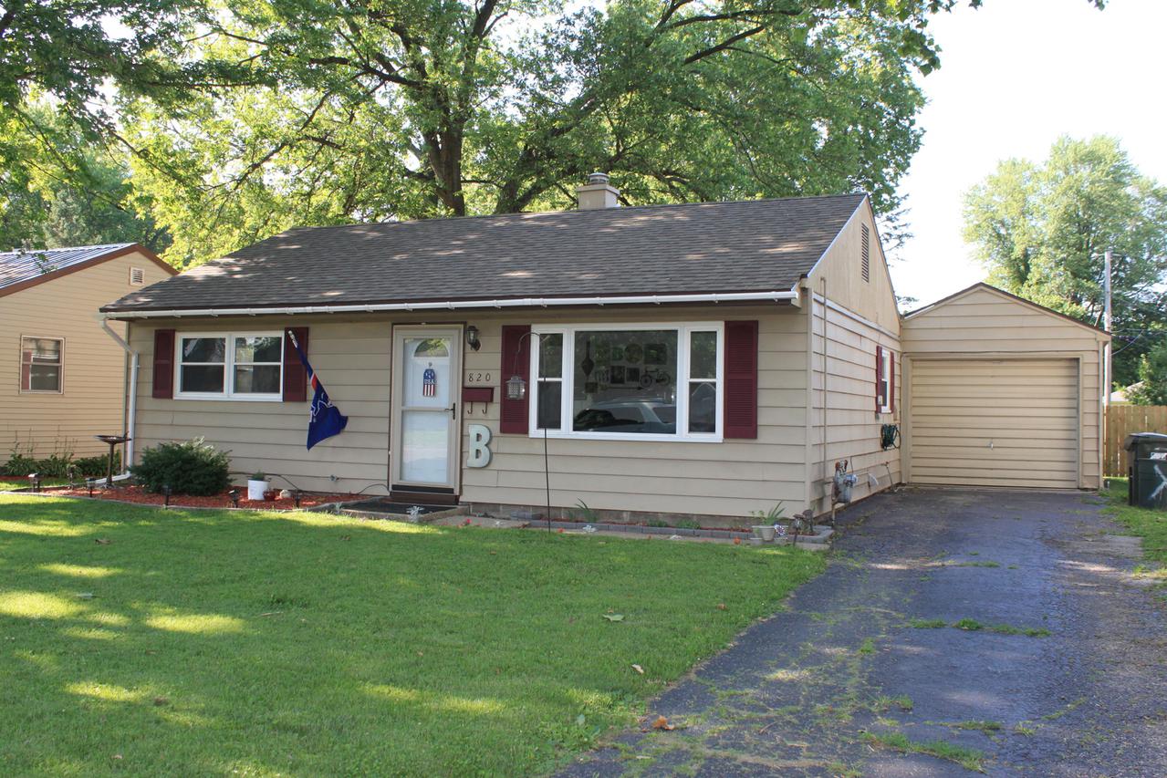 820 W 19th St., Sterling, IL 61081