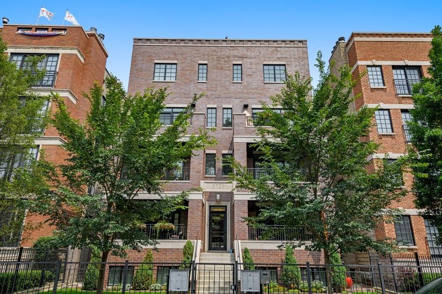 3729 N Wilton Ave. #2N, Chicago, IL 60613