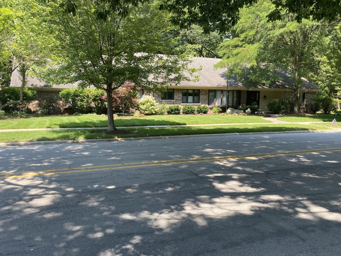 315 S Charles Ave., Naperville, IL 60540