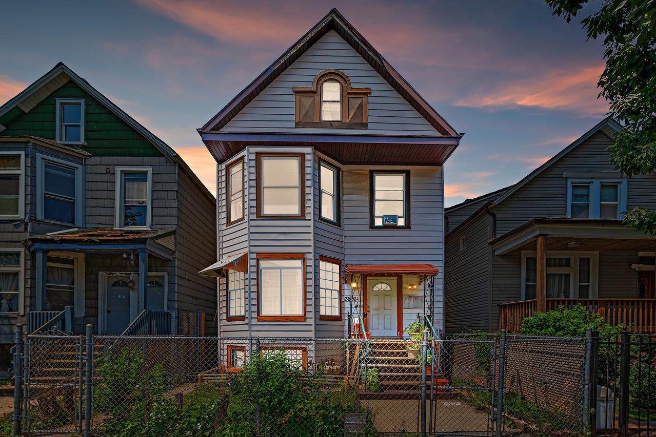 3826 N Whipple St., Chicago, IL 60618