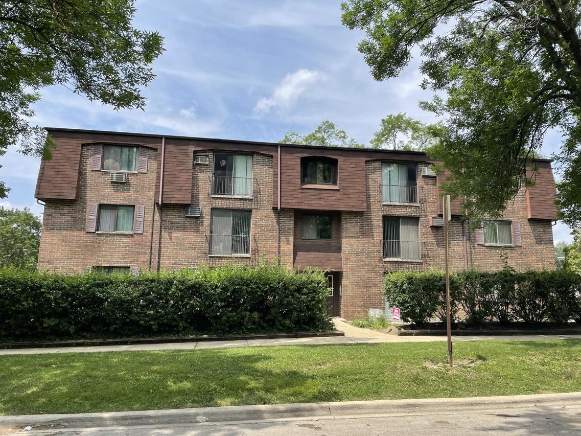 206 W Division St. #I, Villa Park, IL 60181