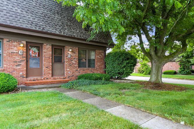 1601 Lyndhurst Dr. #D, Savoy, IL 61874