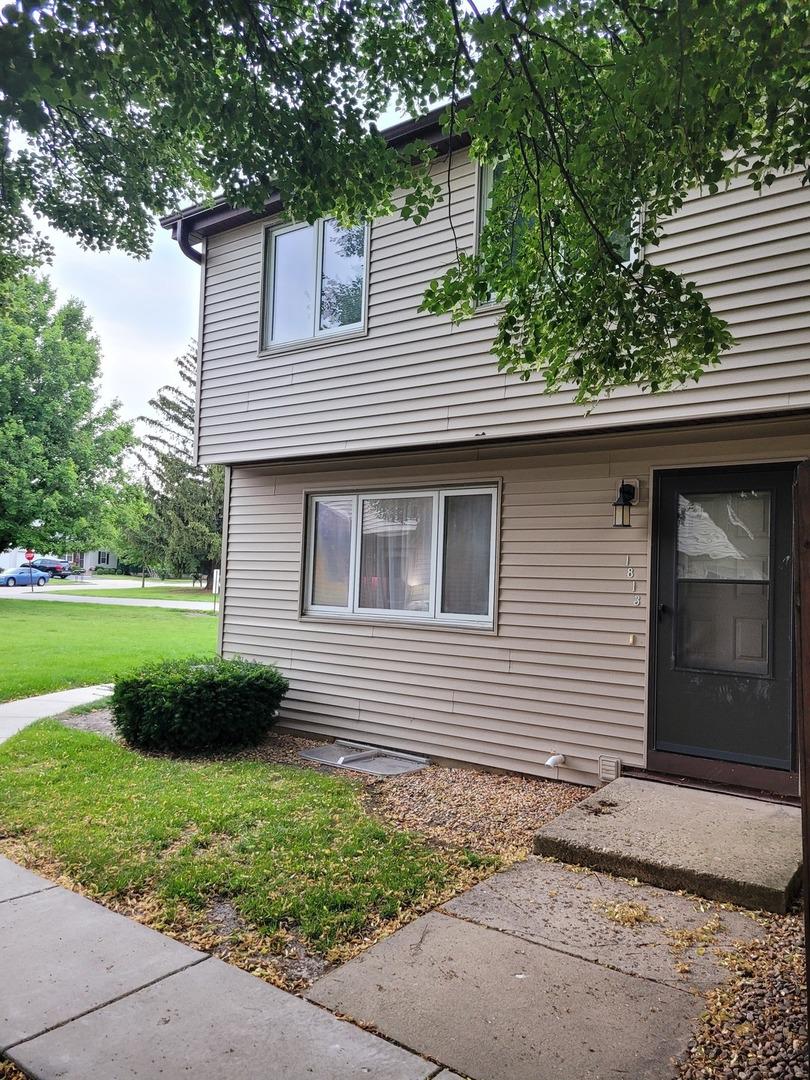 1813 Kerrybrook Ct. #42-3, Sycamore, IL 60178