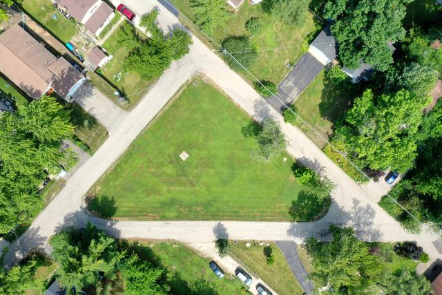 28993 W. Park St., Cary, IL 60013