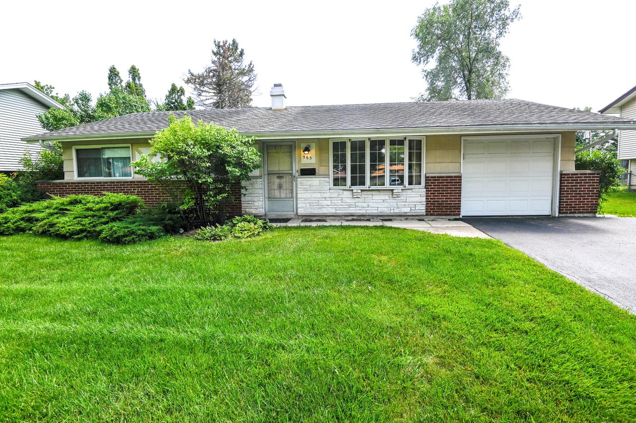 565 Amherst Ln., Hoffman Estates, IL 60169