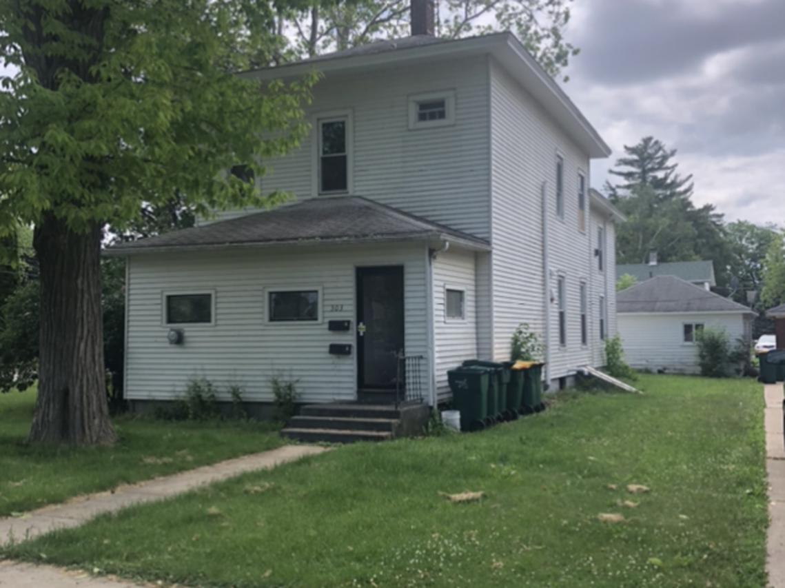 303 N Hugh St., Plano, IL 60545