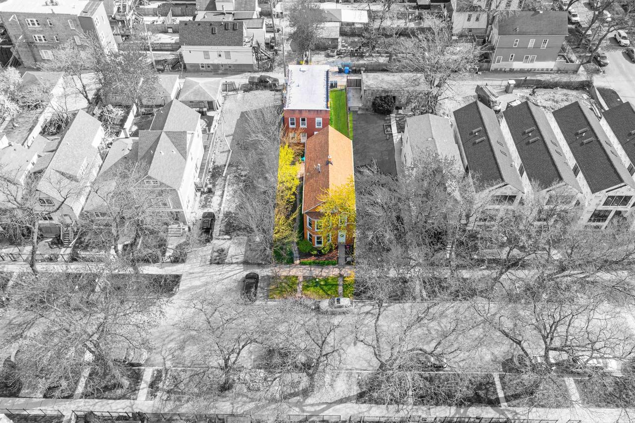 3521 W Cortland St., Chicago, IL 60647