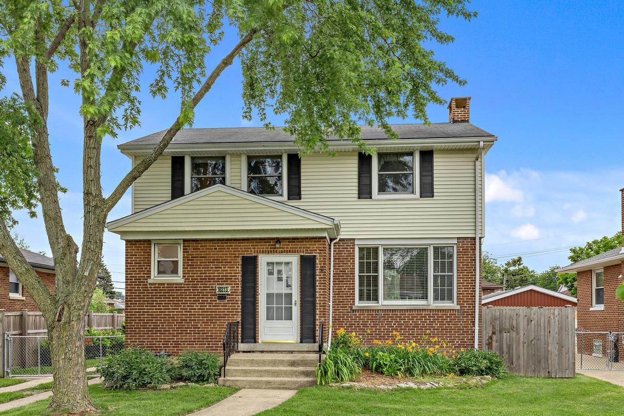 10313 Pelham St., Westchester, IL 60154